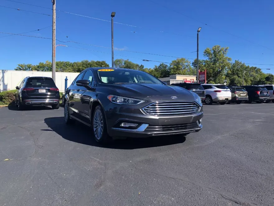 2017 Ford Fusion Titanium Hybrid photo 1
