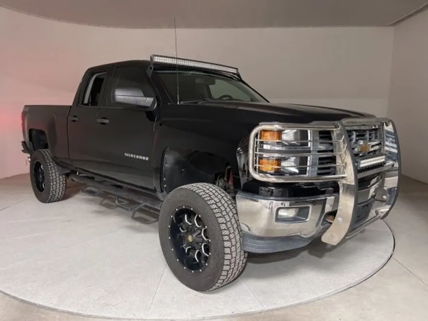 2014 Chevrolet Silverado LT photo 1