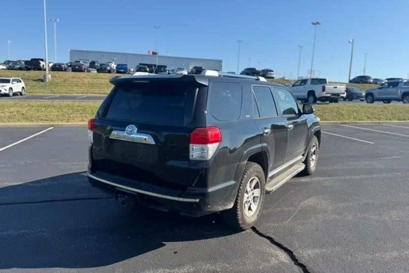 2012 Toyota 4Runner SR5 photo 1