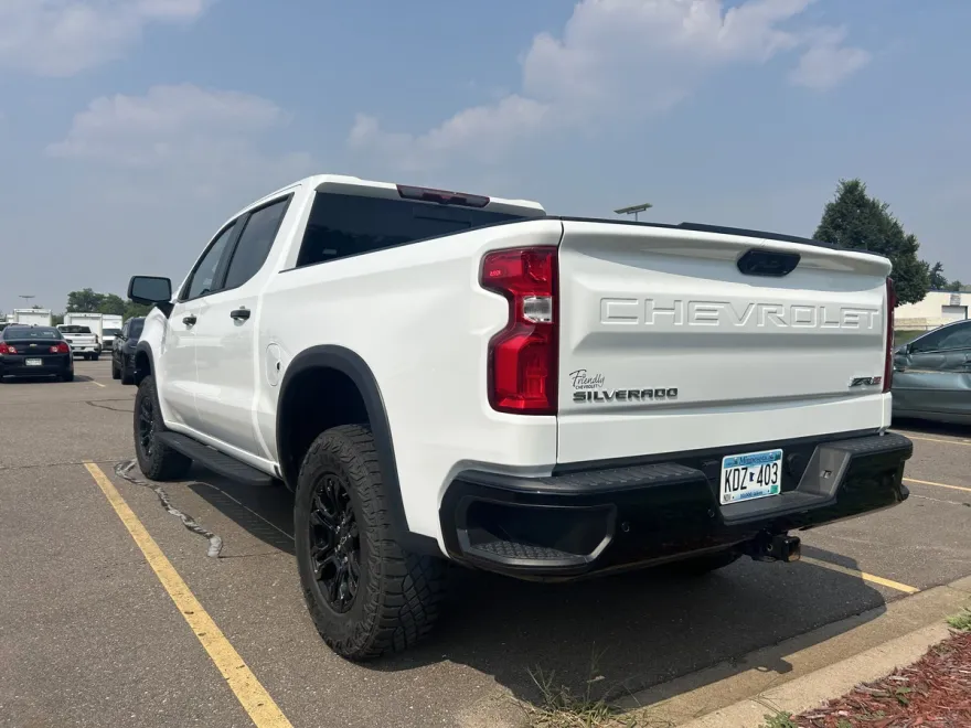 2023 Chevrolet Silverado 1500 ZR2 photo 1