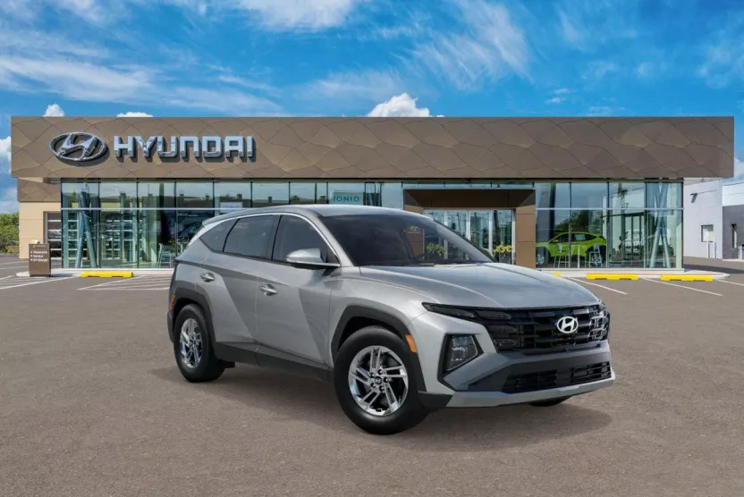 2026 Hyundai Tucson SE photo 1