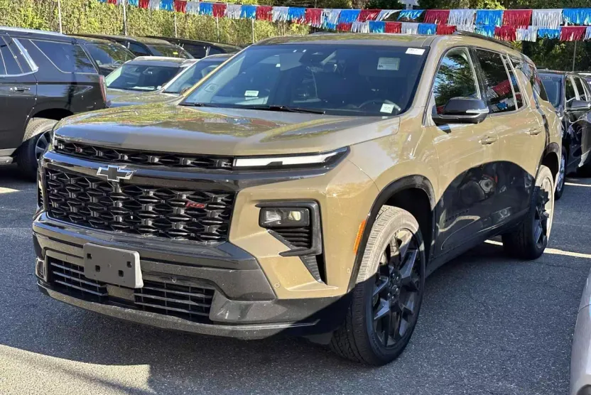 2024 Chevrolet Traverse RS photo 1