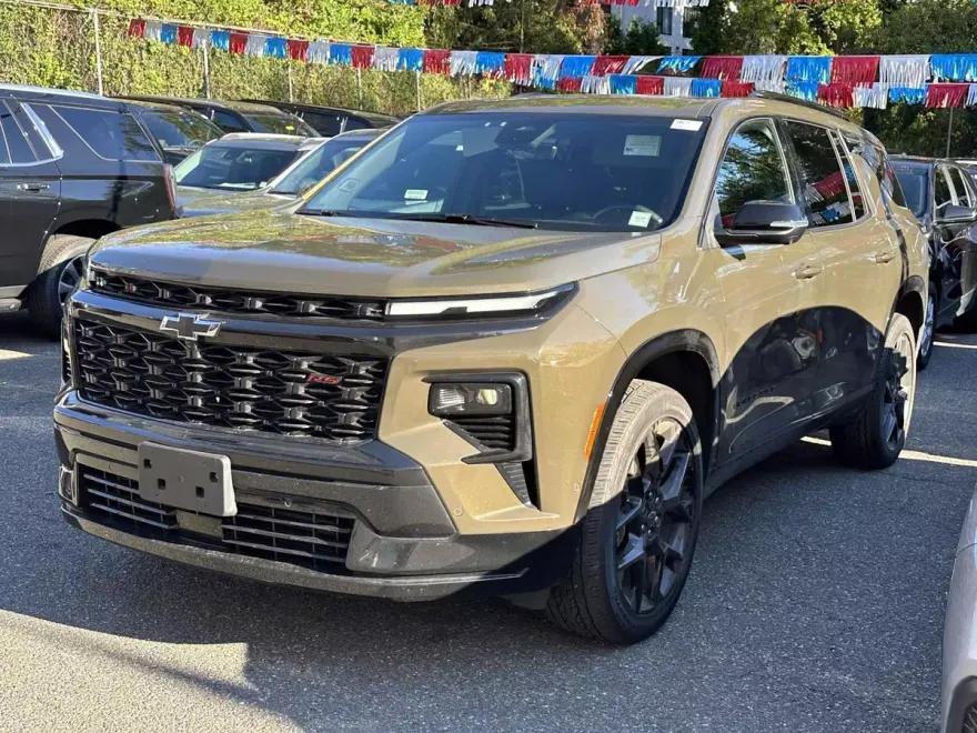 2024 Chevrolet Traverse RS photo 1