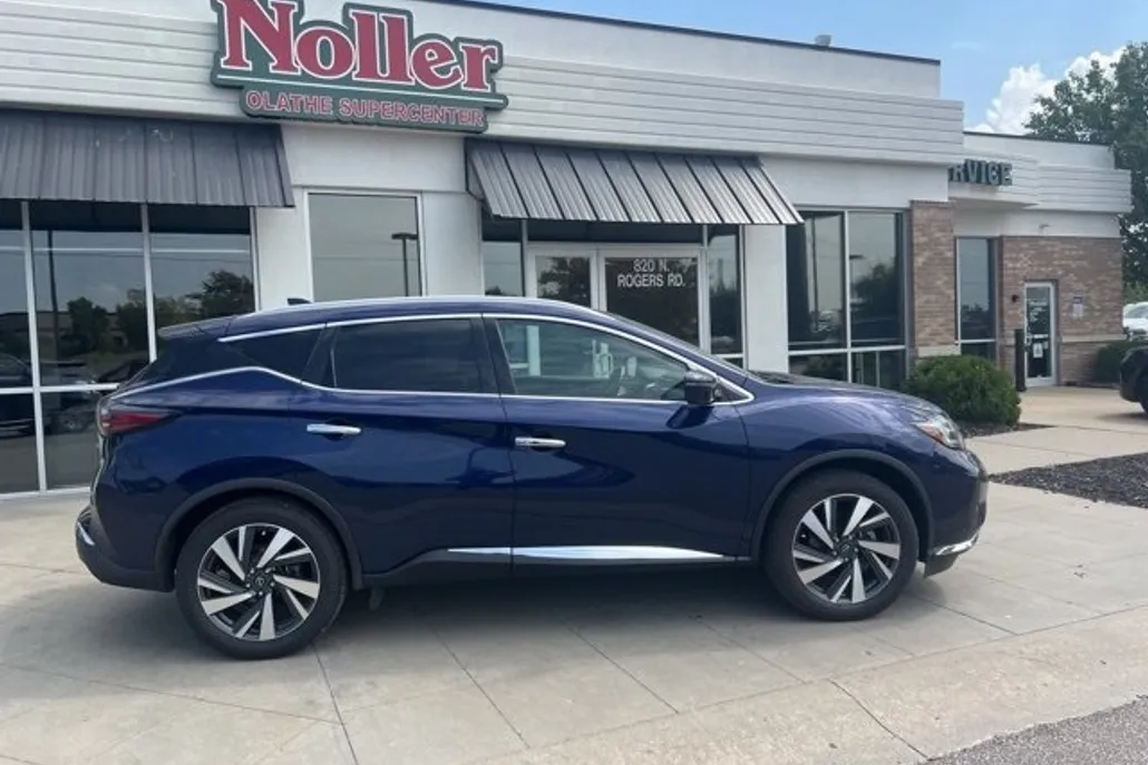 2023 Nissan Murano SL photo 1