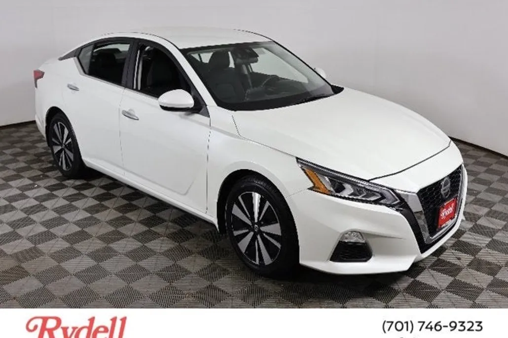 2022 Nissan Altima 2.5 SV photo 1