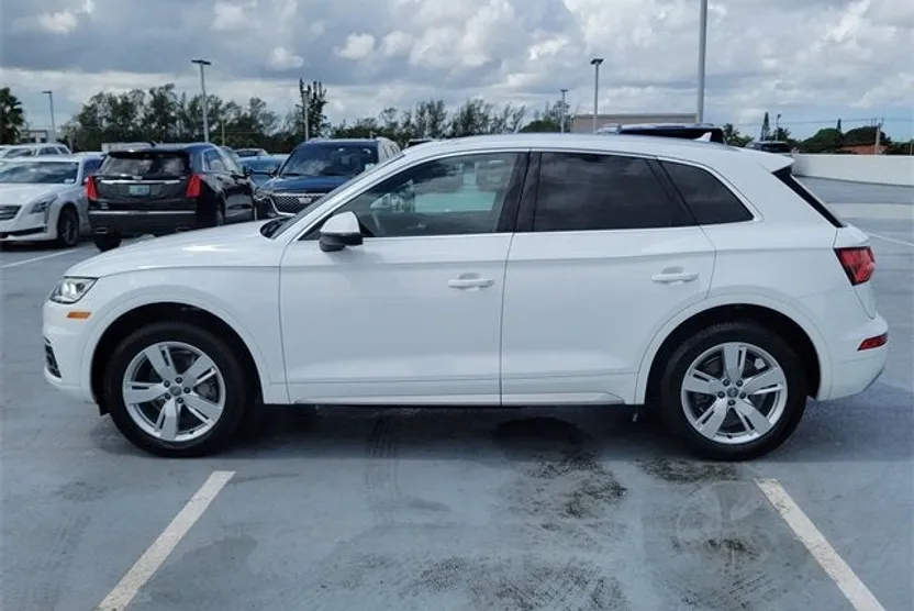 2018 Audi Q5 Premium Plus photo 1