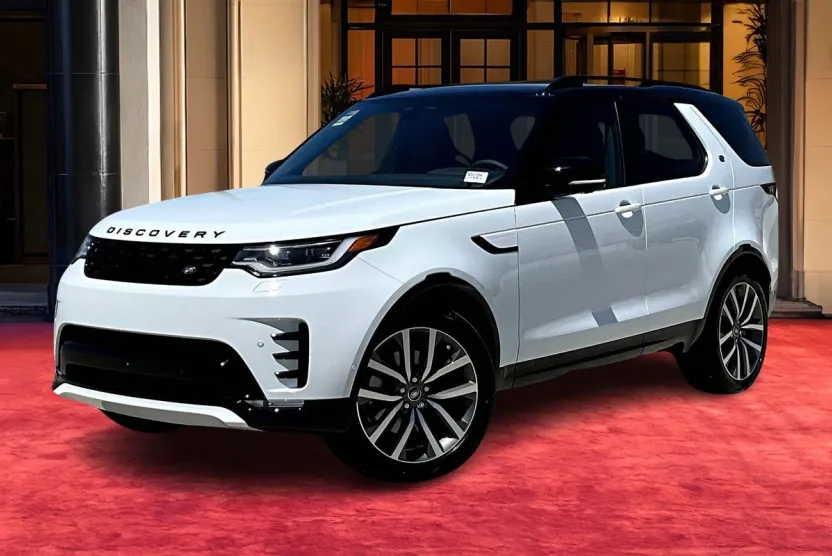 2025 Land Rover Discovery SE photo 1