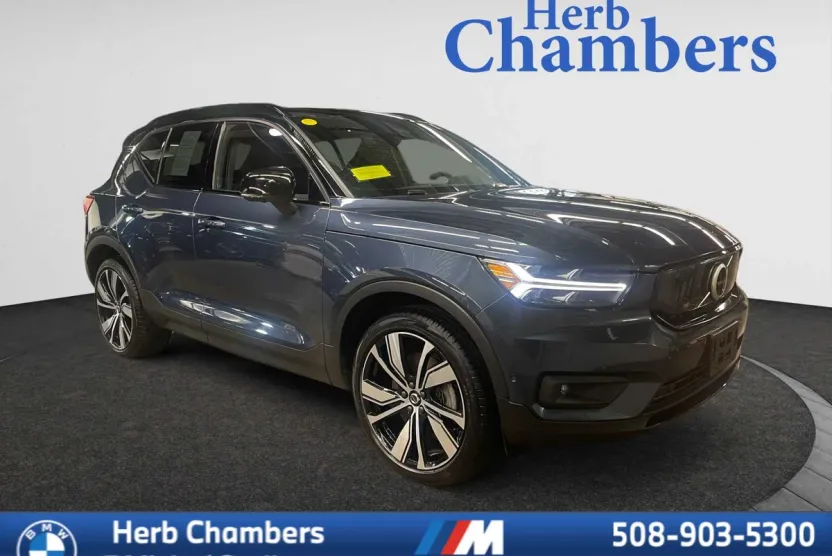 2022 Volvo XC40 Recharge Twin Ultimate photo 1