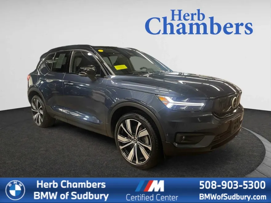 2022 Volvo XC40 Recharge Twin Ultimate photo 1