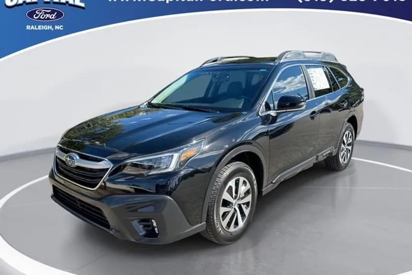 2020 Subaru Outback Premium photo 1