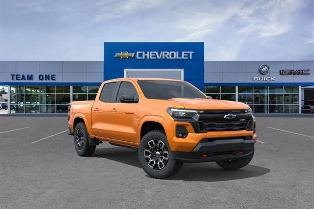 2026 Chevrolet Colorado Z71 photo 1