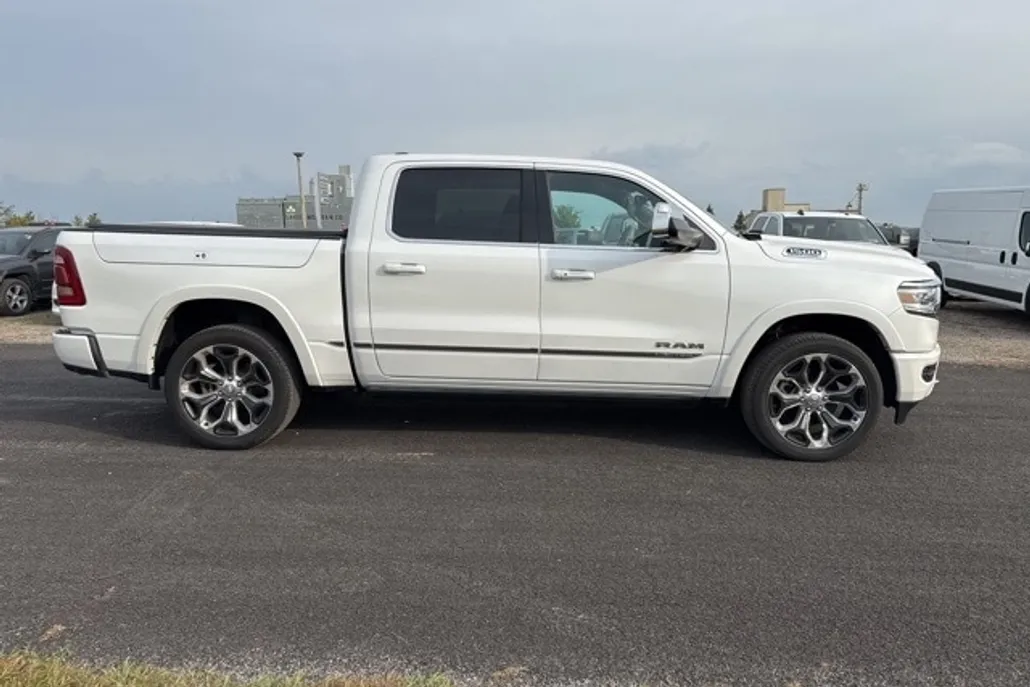 2023 Ram 1500 Limited photo 1