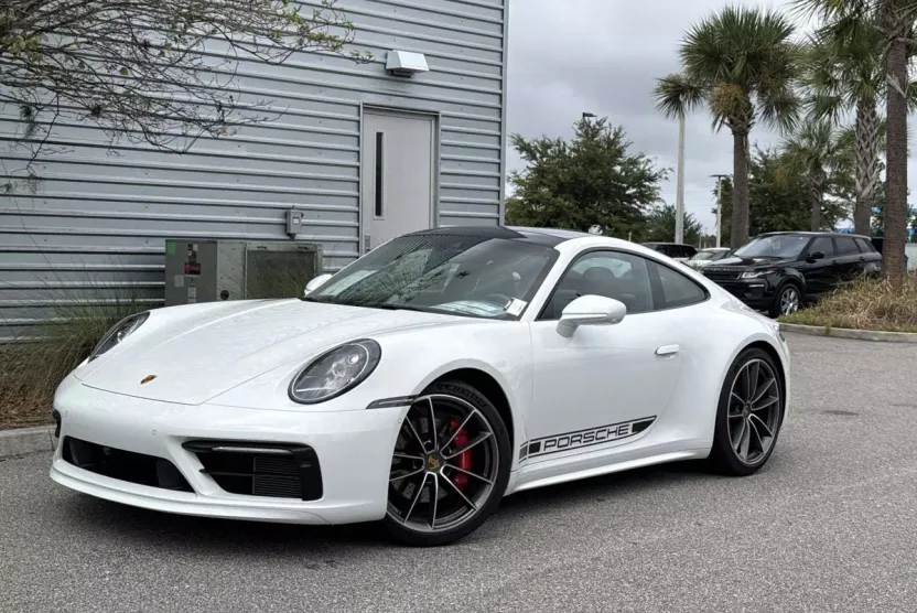 2023 Porsche 911 4S photo 1