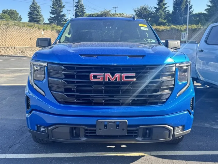 2024 Gmc Sierra 1500 Elevation photo 1