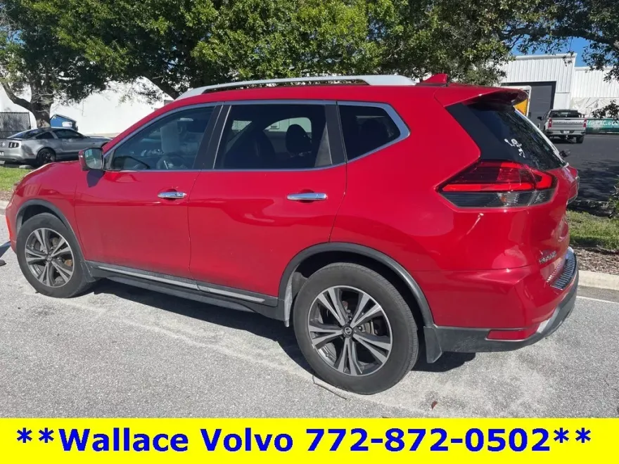 2017 Nissan Rogue SL photo 1