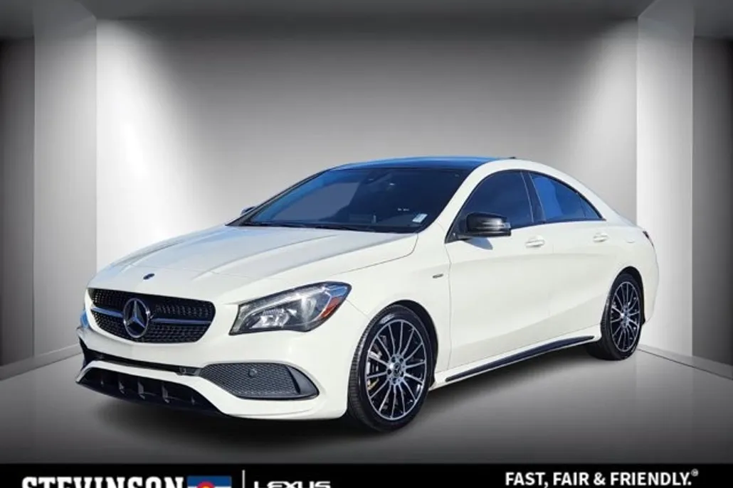 2018 Mercedes Benz CLA 250 4MATIC photo 1