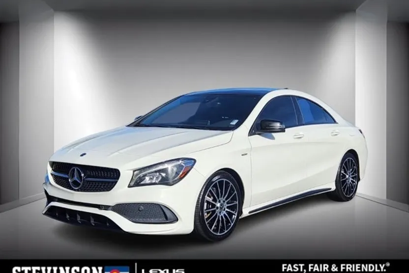 2018 Mercedes Benz CLA 250 4MATIC photo 1