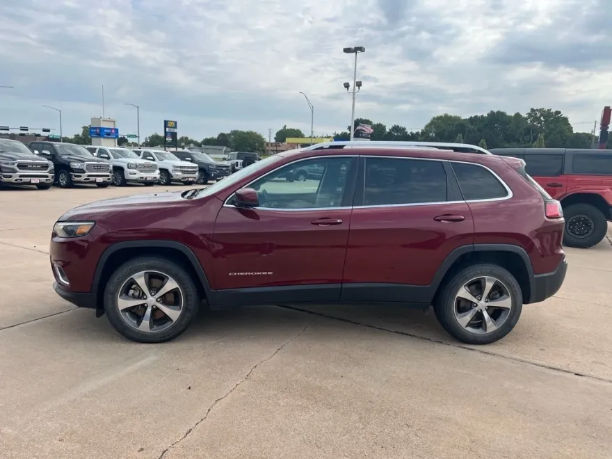 2019 Jeep Cherokee Limited photo 1