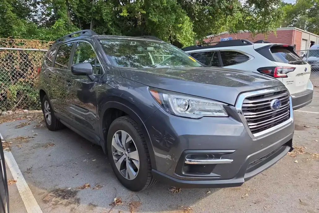 2021 Subaru Ascent Premium photo 1