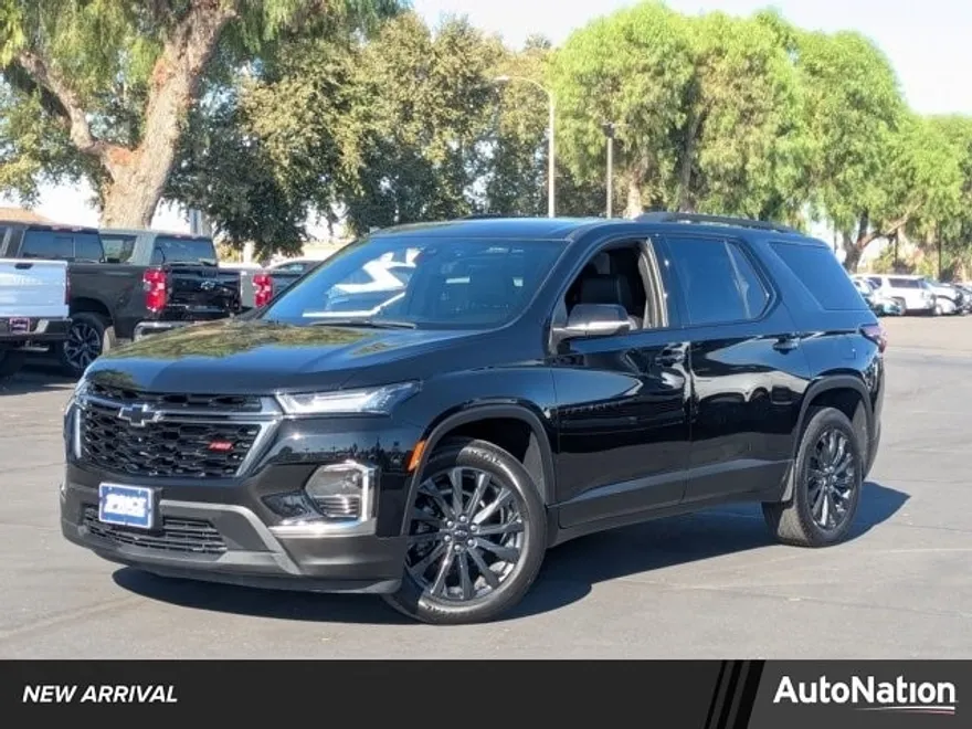 2023 Chevrolet Traverse RS photo 1