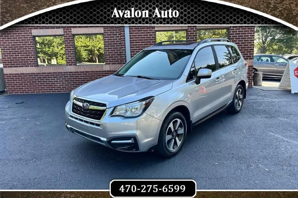 2017 Subaru Forester 2.5i Premium photo 1