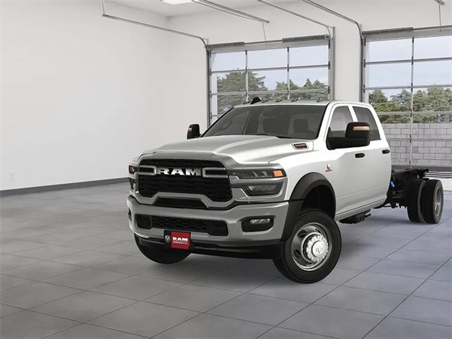 2025 Ram 5500 Tradesman photo 1