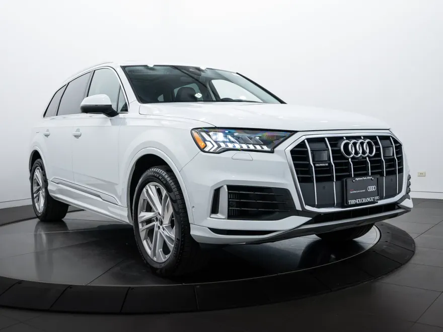 2024 Audi Q7 Premium Plus photo 1