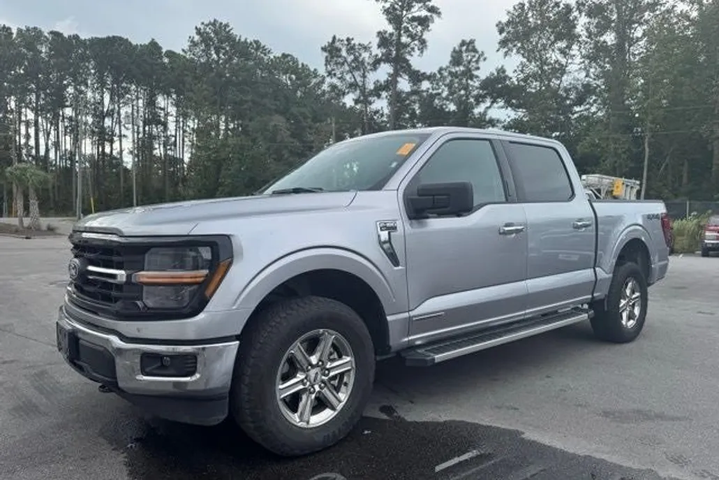 2024 Ford F-150 XLT photo 1