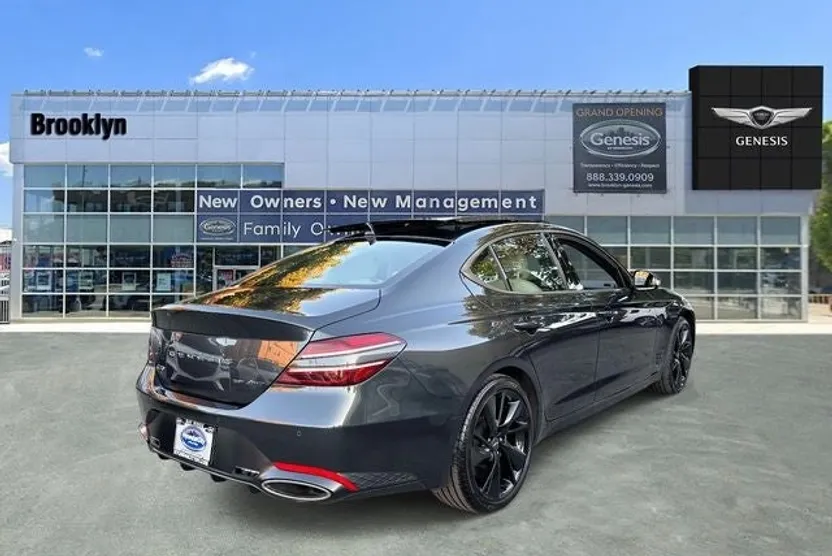 2023 Genesis G70 3.3T photo 1