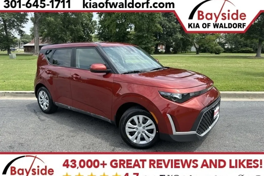 2025 Kia Soul LX photo 1