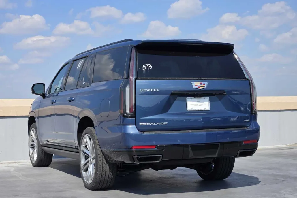 2026 Cadillac Escalade ESV Platinum Sport photo 1