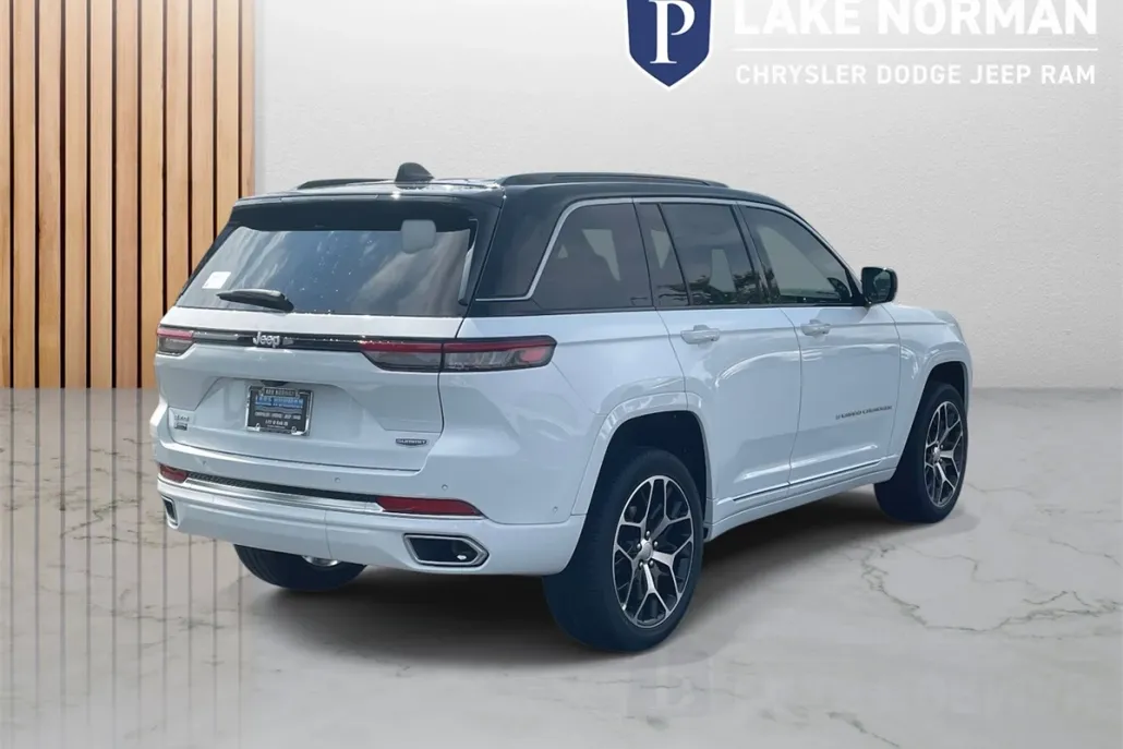 2025 Jeep Grand Cherokee Summit Reserve photo 1