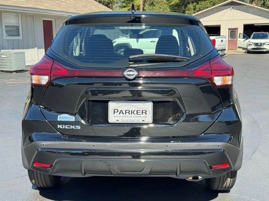 2024 Nissan Kicks S photo 1