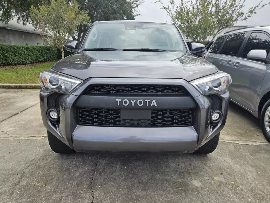 2022 Toyota 4Runner SR5 Premium photo 1