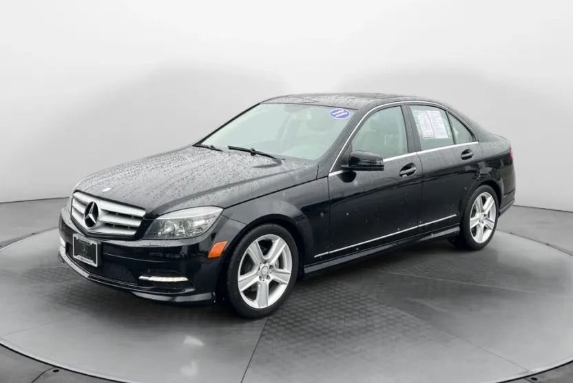 2011 Mercedes Benz C 300 Sport photo 1