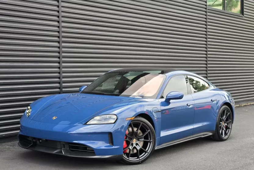 2026 Porsche Taycan GTS photo 1