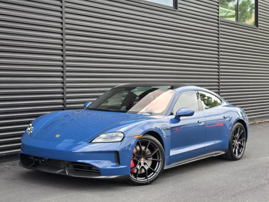 2026 Porsche Taycan GTS photo 1