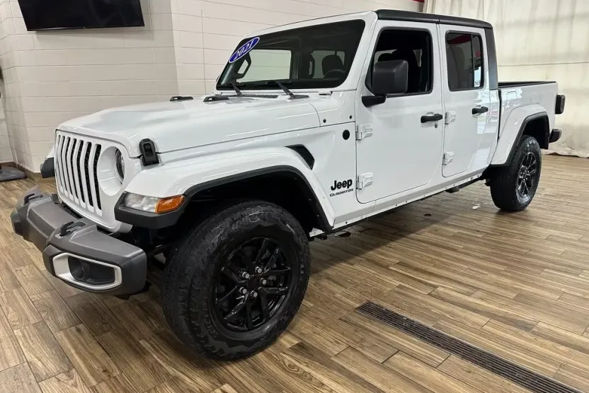 2021 Jeep Gladiator Sport photo 1
