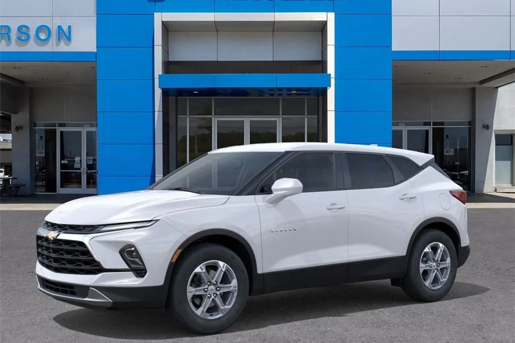 2025 Chevrolet Blazer 2LT photo 1