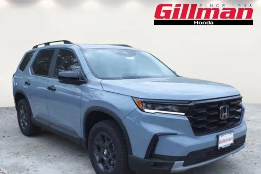 2025 Honda Pilot TrailSport photo 1