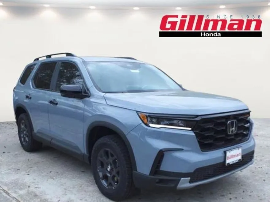 2025 Honda Pilot TrailSport photo 1