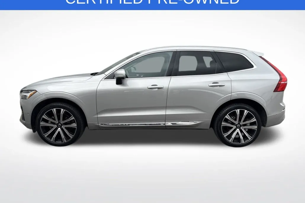 2023 Volvo XC60 B5 Ultimate photo 1