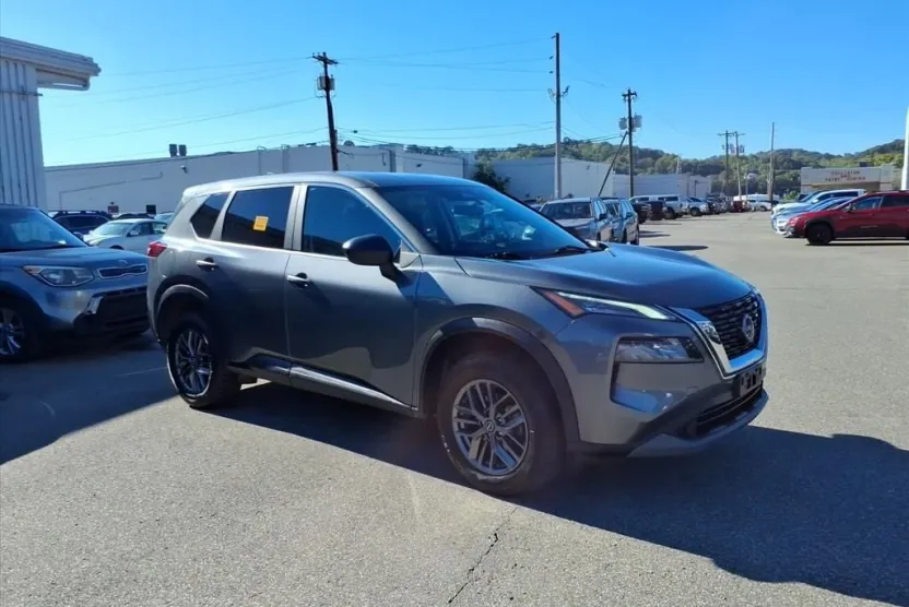 2023 Nissan Rogue S photo 1