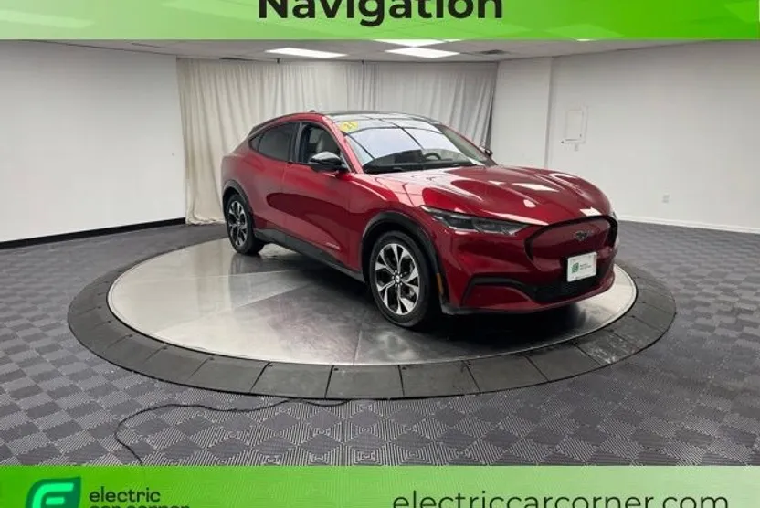 2021 Ford Mustang Mach-E Premium photo 1