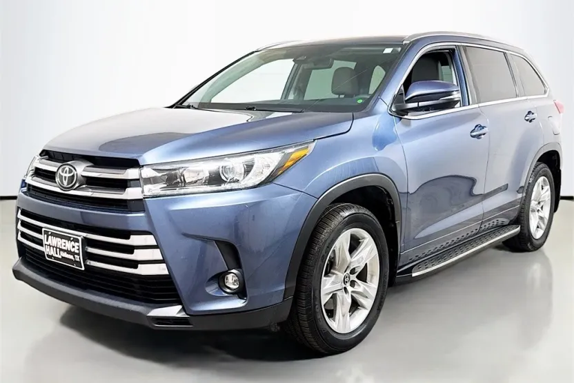 2019 Toyota Highlander Limited Platinum photo 1