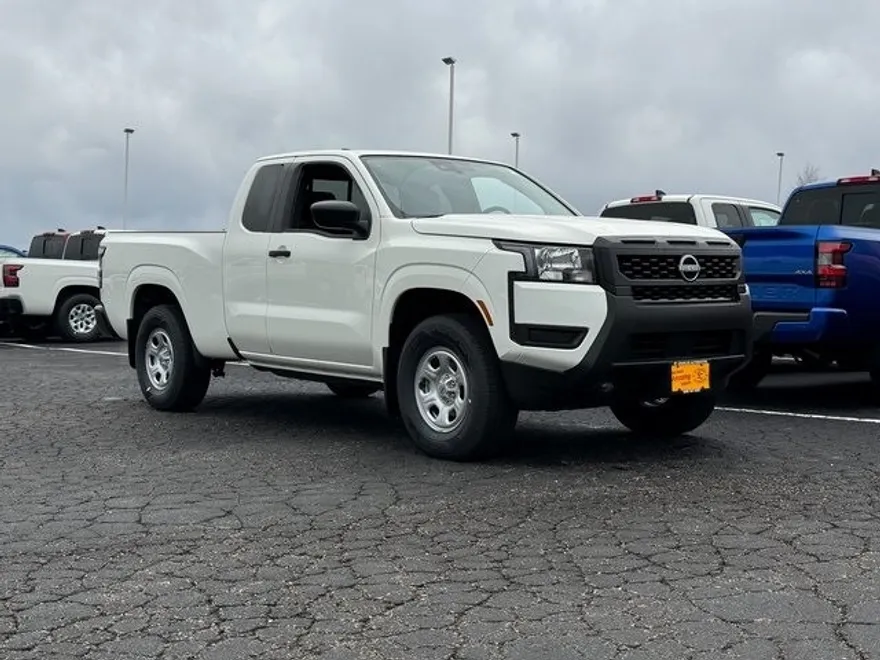 2025 Nissan Frontier S photo 1