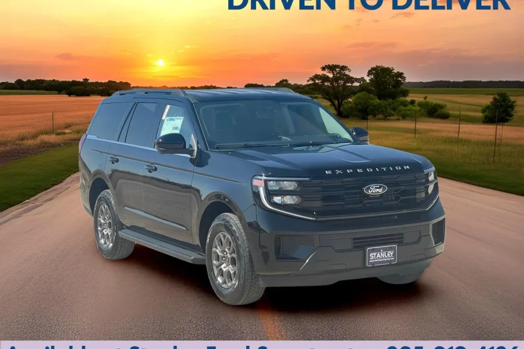2025 Ford Expedition photo 1