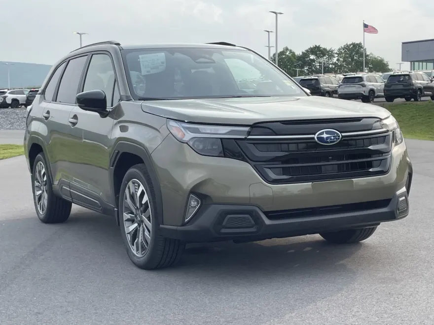 2025 Subaru Forester Touring photo 1