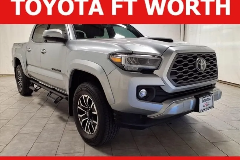 2023 Toyota Tacoma TRD Sport V6 photo 1