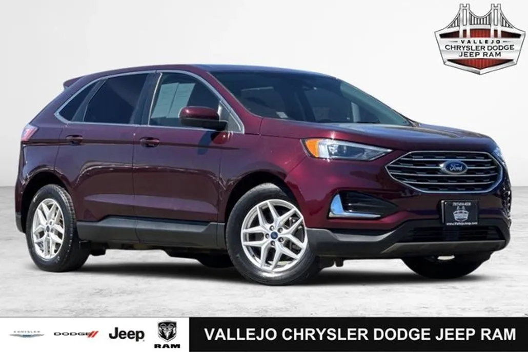 2022 Ford Edge SEL photo 1